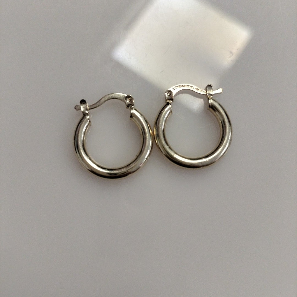 ARETES TEJIDO ARRACADAS LISAS 14K 1.6 GR (NUEVO)
