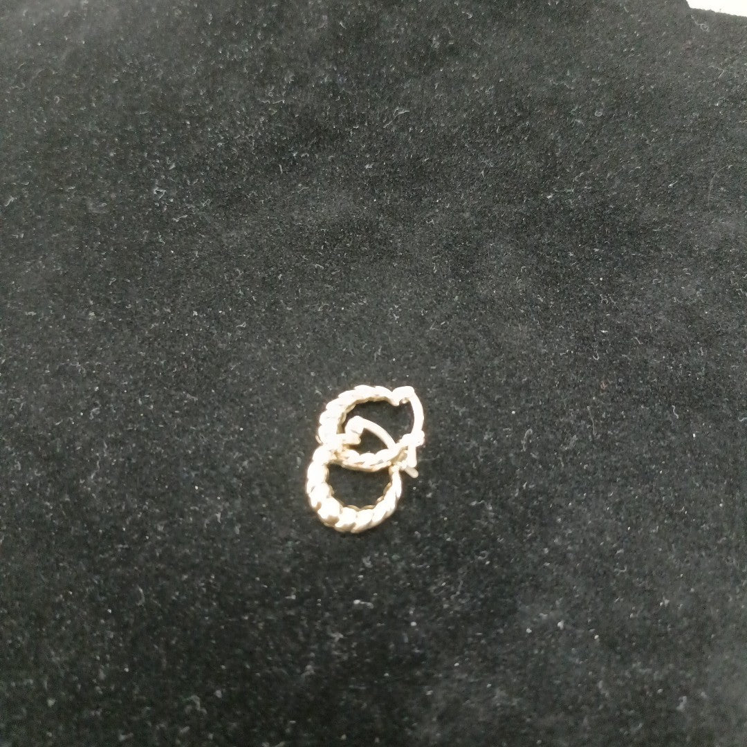ARETES ARRACADAS TZL HUECAS 14K 1.5 GR (NUEVO)