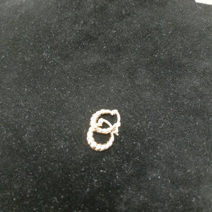 ARETES ARRACADAS TZL HUECAS 14K 1.5 GR (NUEVO)