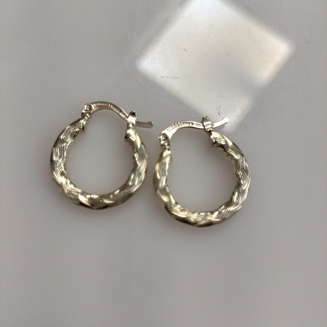 ARETES TEJIDO ARRACADAS ASTRIADAS 14K 1.9 GR (NUEVO)