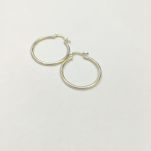 ARETES TEJIDO ARRACADAS LISAS 14K 1.5 GR (NUEVO)
