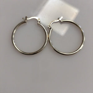 ARETES TEJIDO ARRACADAS LISAS 14K 1.5 GR (NUEVO)