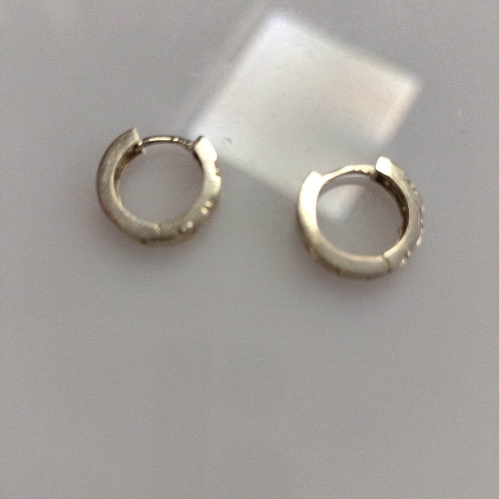 ARETES HUGGIES CON CIRCONIAS 14K 2.2 GR (NUEVO)