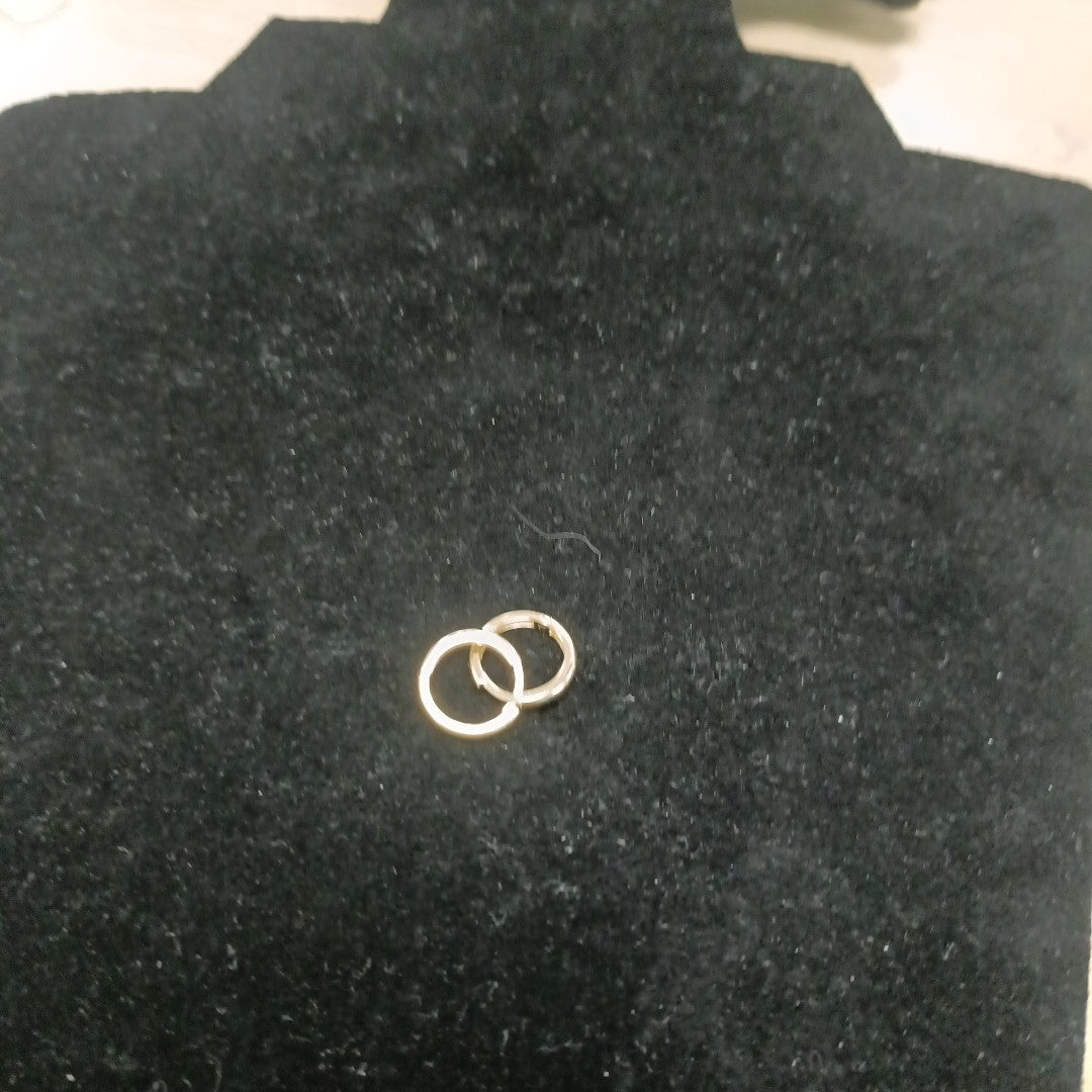 ARETES HUGGIES LISAS 14K 1.6 GR (NUEVO)