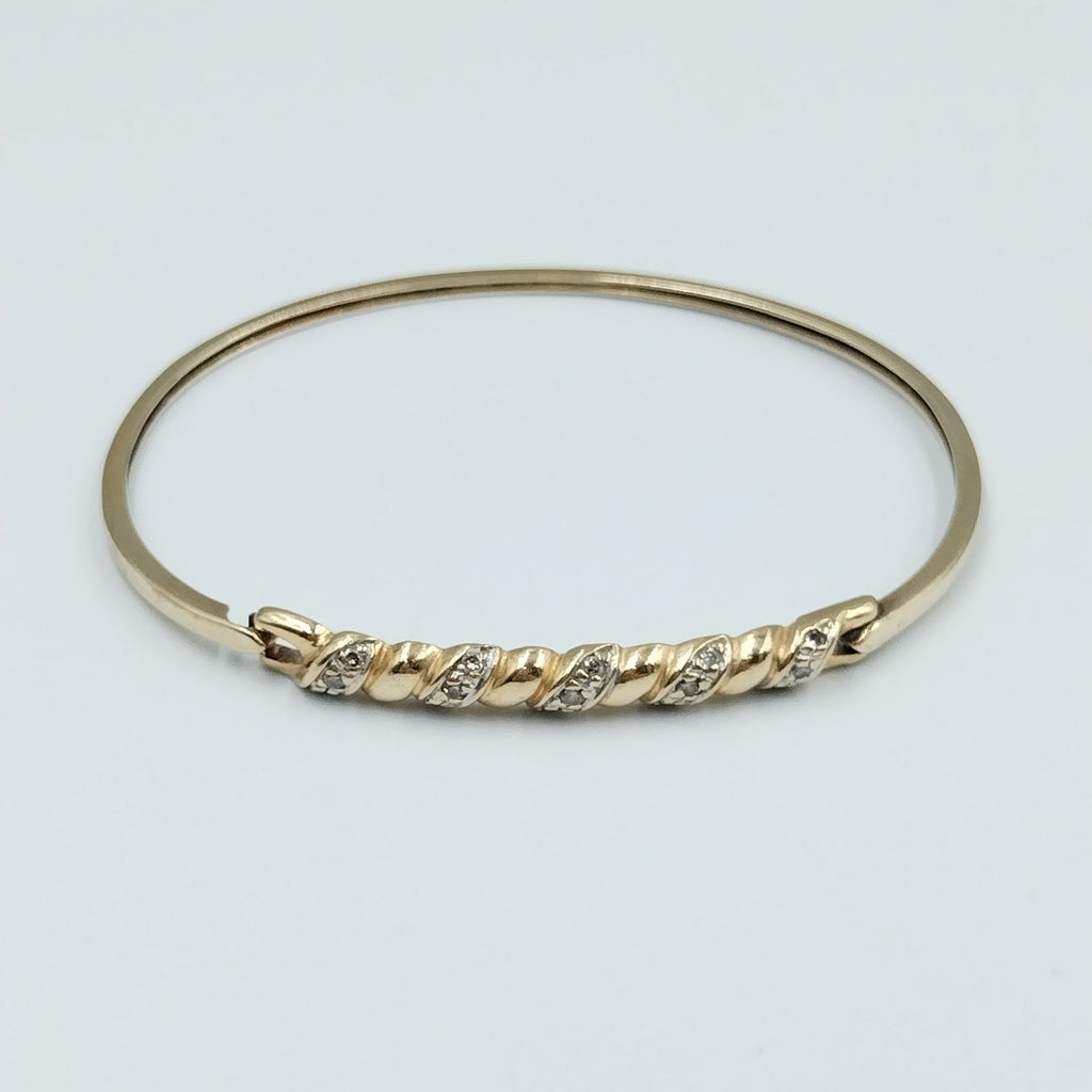 PULSERA RIGIDA ORO 10 K 6.3 GRMS (SEMINUEVO)