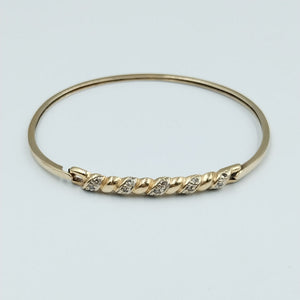 PULSERA RIGIDA ORO 10 K 6.3 GRMS (SEMINUEVO)