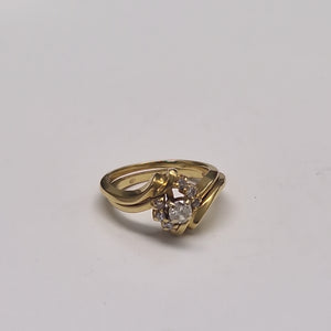 SOLITARIO ORO 18 K 5.8 GRMS (SEMINUEVO)