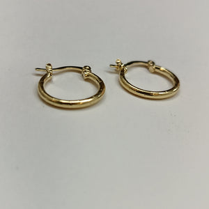 ARETES ARRACADAS ESTRIADAS 14K 1.4 GR (NUEVO)