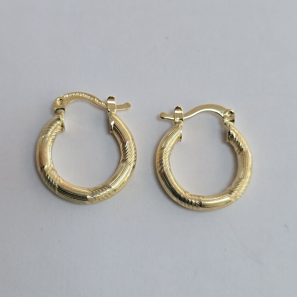ARETES TEJIDO ARRACADAS CON DISEÑO 14K 2.6 GR (NUEVO)
