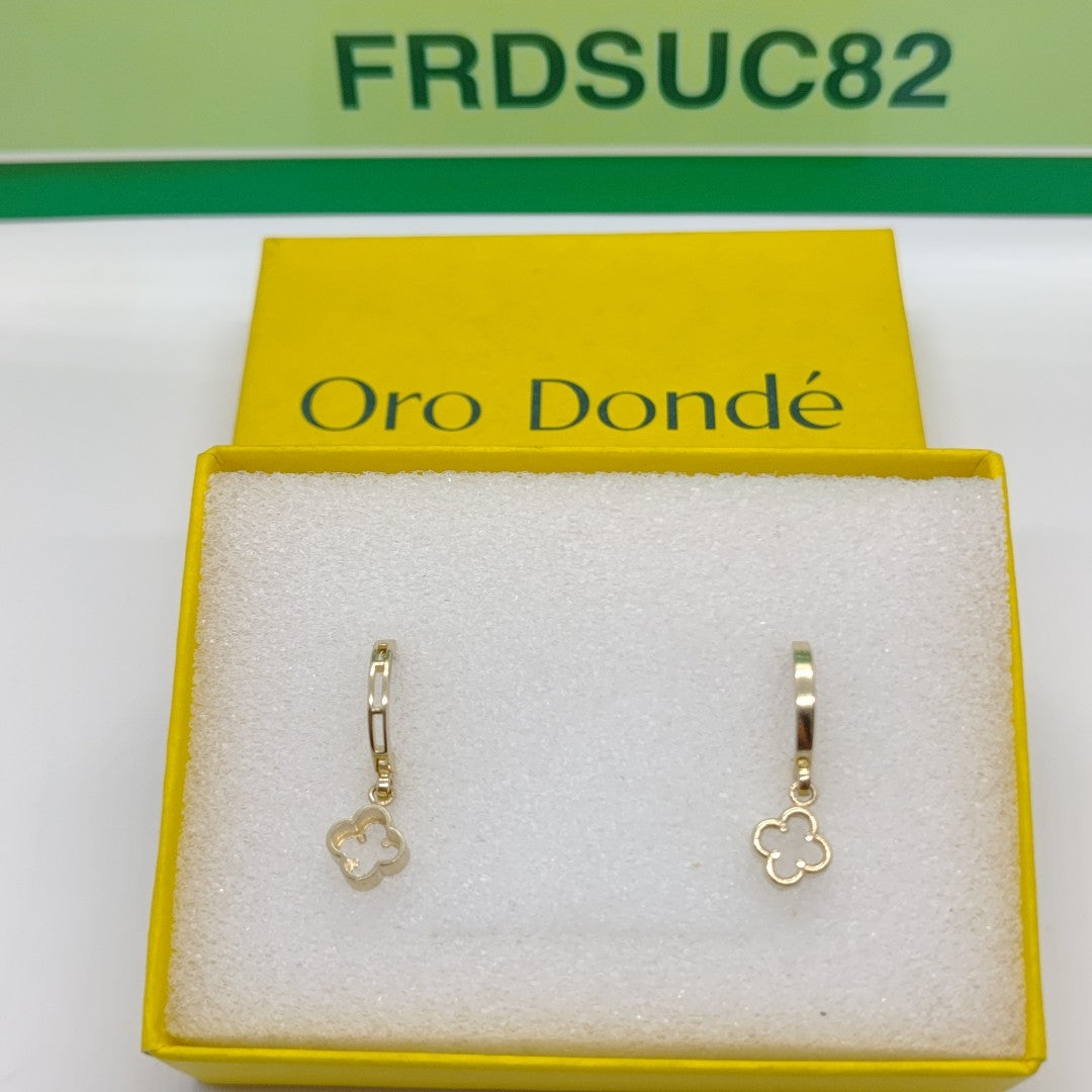 ARETES ARRACADAS CON DIJE 14K 2.4 GR (NUEVO)