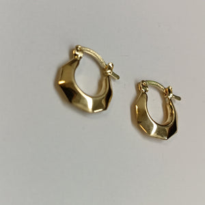 ARETES TEJIDO ARRACADA FACETADA 14K 1.3 GR (NUEVO)