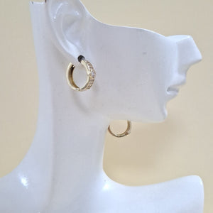 ARETES ARRACADAS C CIRCONIAS 10K 2.6 GR (NUEVO)
