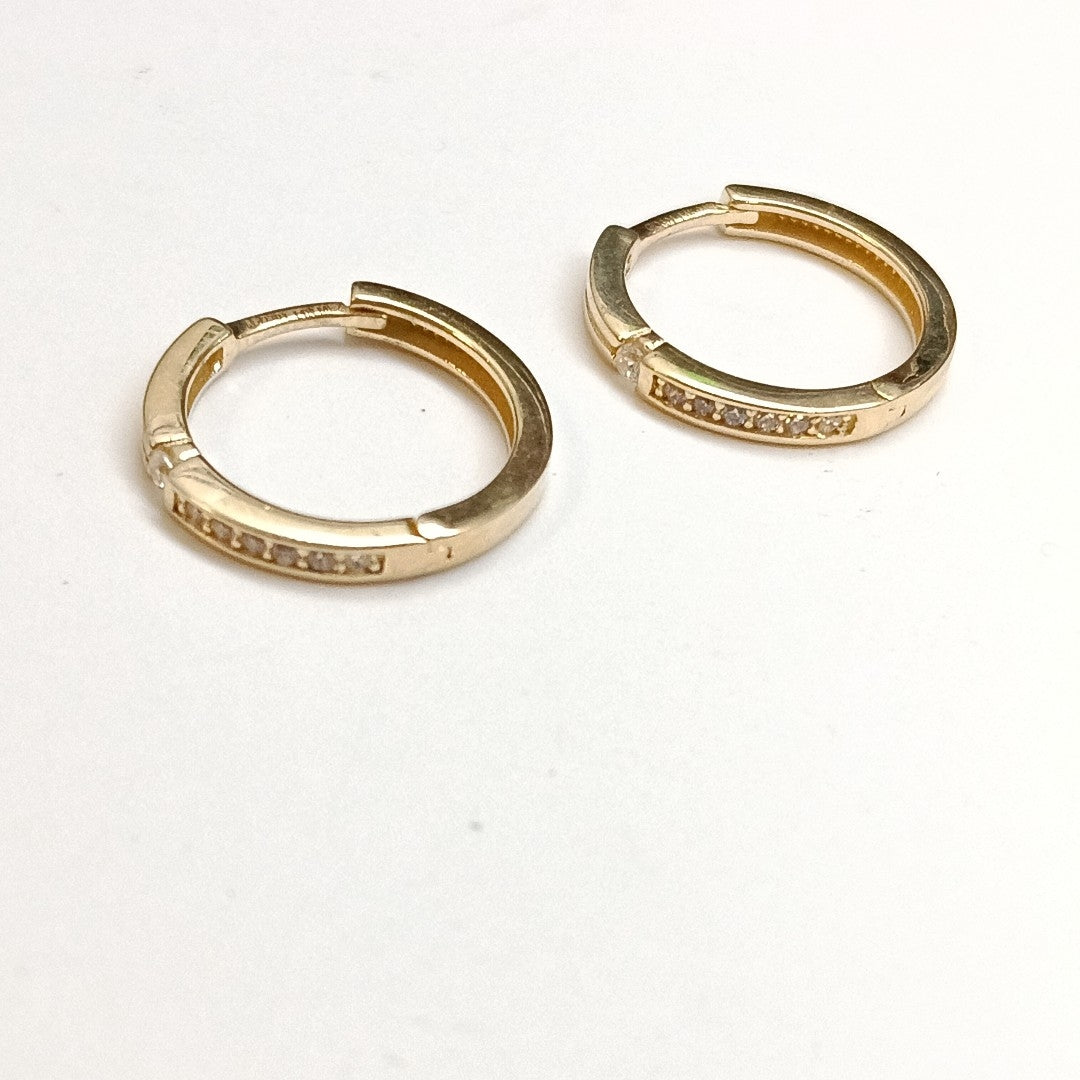ARETES ARRACADAS LISAS 14K 2.3 GR (NUEVO)
