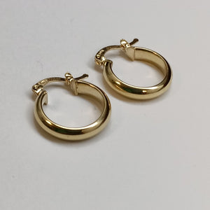 ARETES ARRACADA LISA 14K 1.6 GR (NUEVO)
