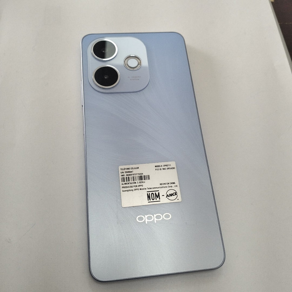 CELULAR OPPO A5 PRO CPH2711 (2025) 256 GB 8 GB RAM (SEMINUEVO)