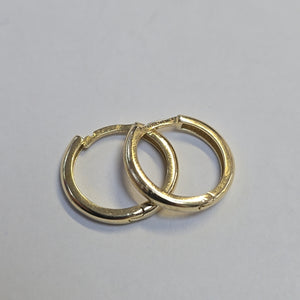 ARETES HUGGIES LISAS 14K 1.5 GR (NUEVO)