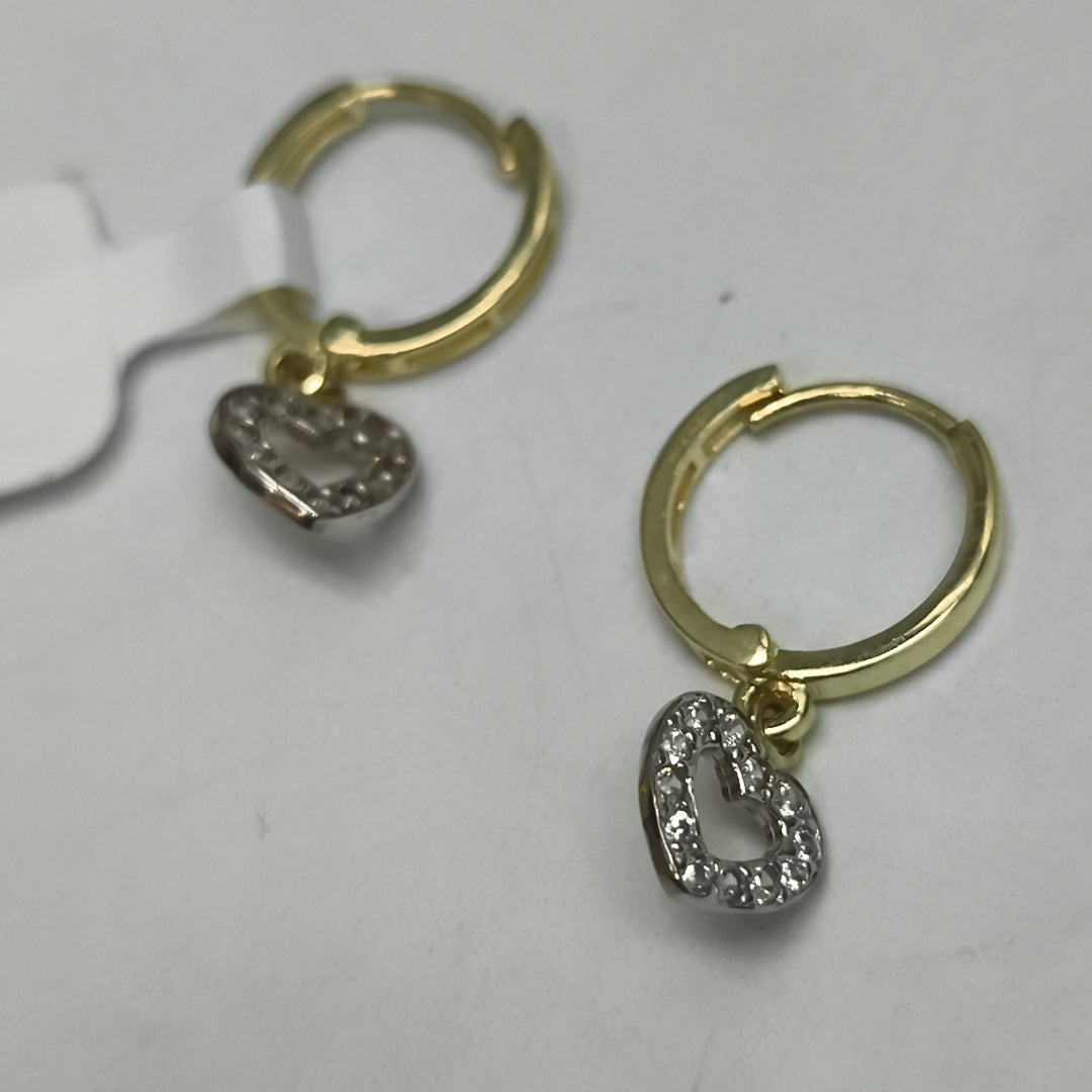 ARETES HUGGIES CON DIJE CORAZON Y CIRCONIAS 14K 2.2 GR (NUEVO)