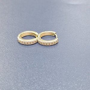 ARETES HUGGIES C CIRCONIA 14K 1.7 GR (NUEVO)