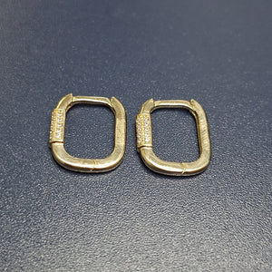 ARETES HUGGIES OVALADA C CIRCONIAS 14K 2.4 GR (NUEVO)