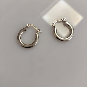 ARETES ARRACADAS 14K 1.6 GR (NUEVO)