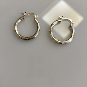 ARETES ARRACADAS 14K 2.7 GR (NUEVO)
