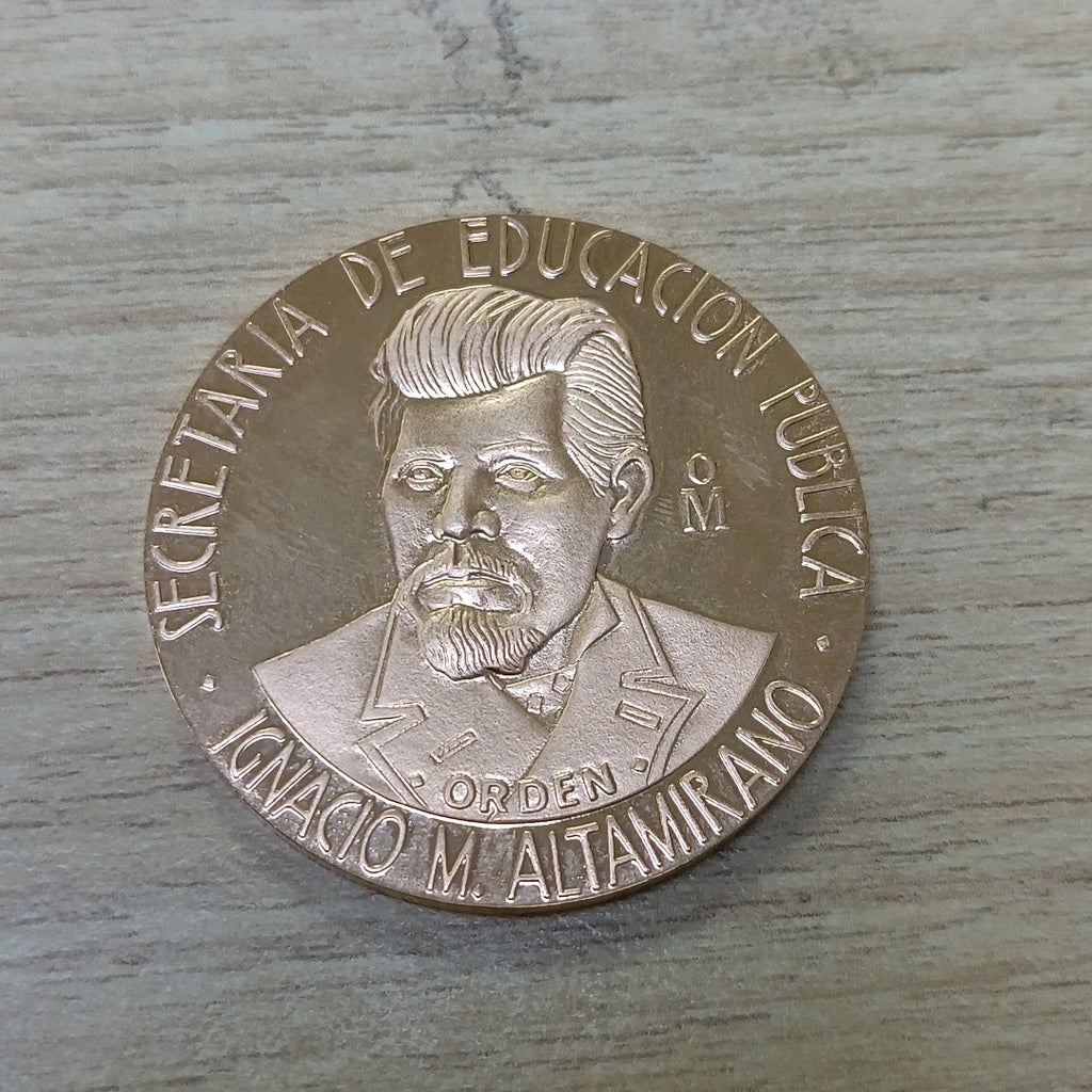 MEDALLA CONMEMORATIVA ORO 21 K 41.6 GRMS (SEMINUEVO)