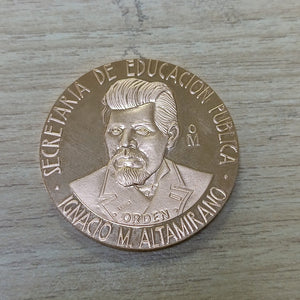 MEDALLA CONMEMORATIVA ORO 21 K 41.6 GRMS (SEMINUEVO)