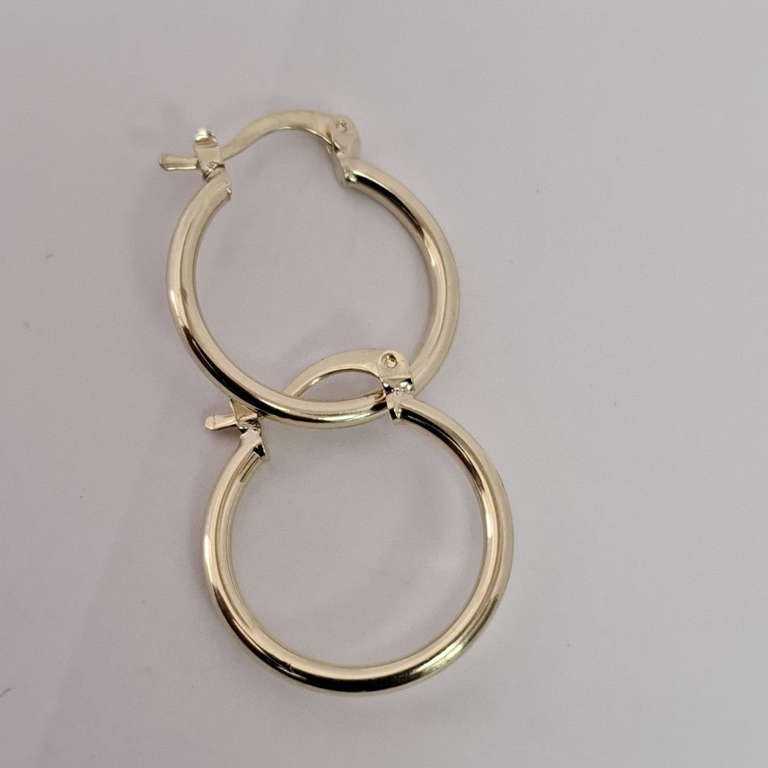 ARETES TEJIDO ARRACADAS LISAS 14K 1.1 GR (NUEVO)