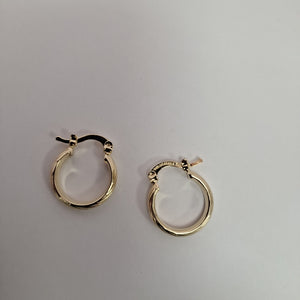 ARETES ARRACADA ASTRIADA 14K 1.6 GR (NUEVO)