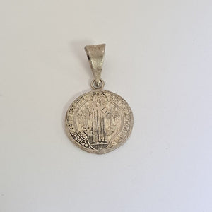 MEDALLA RELIGIOSA PLATA 2.7 GRMS (SEMINUEVO)