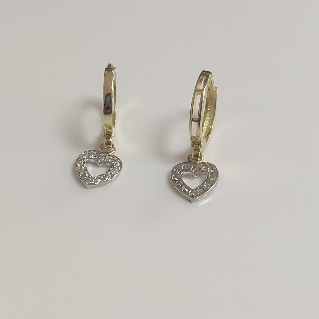 ARETES HUGGIES CON DIJE CORAZON Y CIRCONIAS 14K 2.1 GR (NUEVO)