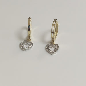 ARETES HUGGIES CON DIJE CORAZON Y CIRCONIAS 14K 2.1 GR (NUEVO)