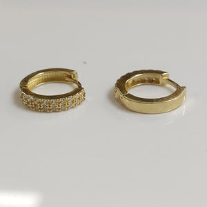 ARETES HUGGIES C CIRCONIAS 14K 1.8 GR (NUEVO)