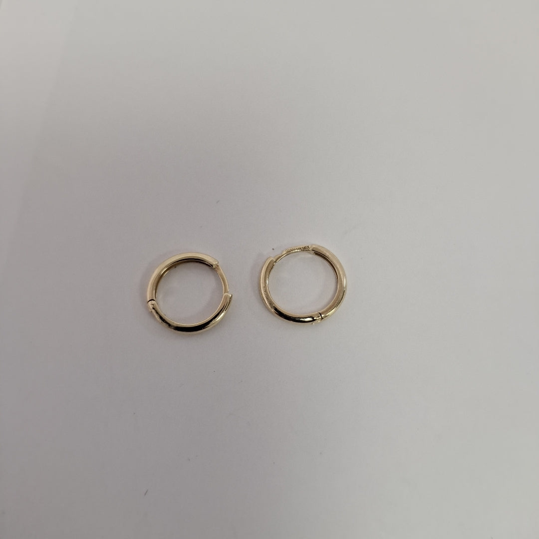 ARETES HUGGIES LISAS 14K 1.5 GR (NUEVO)
