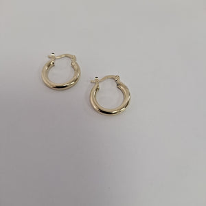 ARETES TEJIDO ARRACADAS LISAS 14K 1.6 GR (NUEVO)
