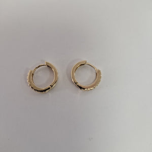 ARETES HUGGIES C CIRCONIA 14K 1.8 GR (NUEVO)
