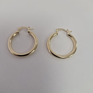 ARETES TEJIDO ARRACADAS LISAS HUECAS 14K 2.1 GR (NUEVO)
