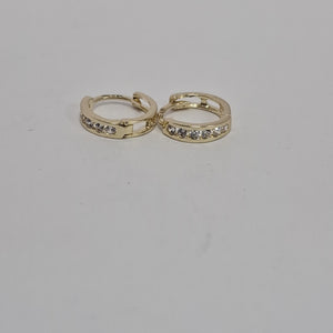ARETES HUGGIES C CIRCONIA 14K 1.1 GR (NUEVO)