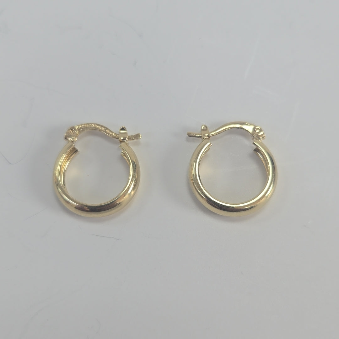 ARETES TEJIDO ARRACADAS LISAS 14K 2.2 GR (NUEVO)