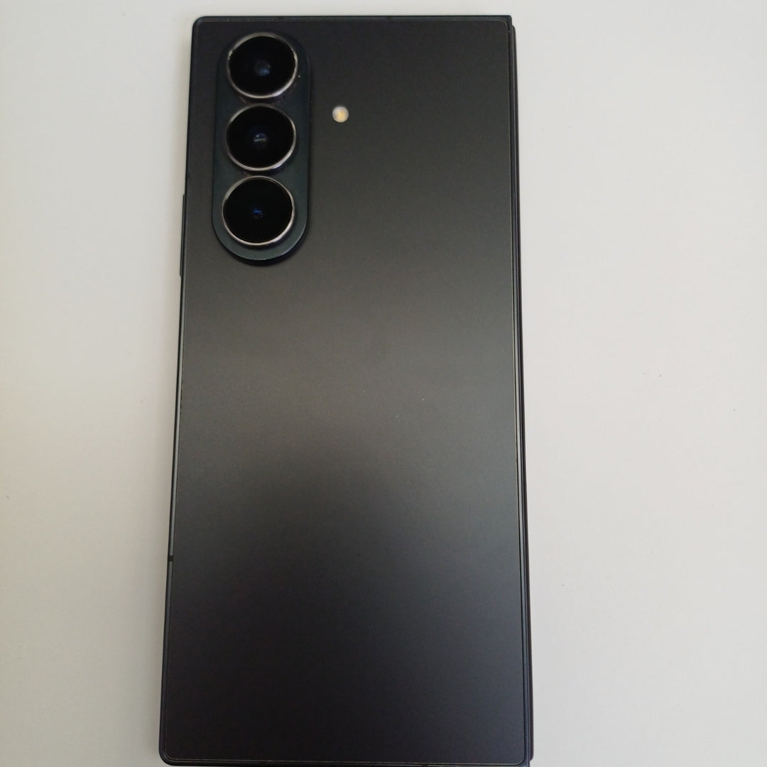 CELULAR SAMSUNG GALAXY Z FOLD7 SM-F966B (2025) 1 TB 16 GB RAM (SEMINUEVO)