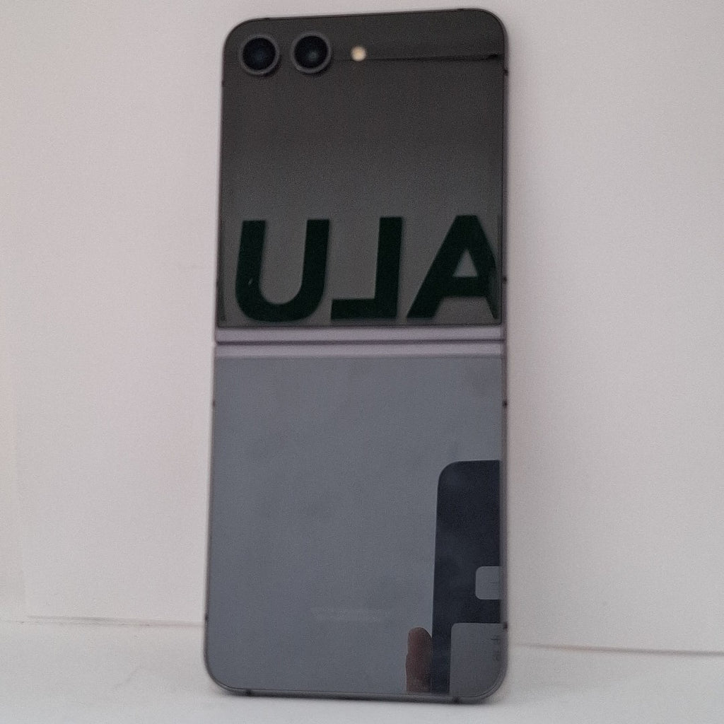 CELULAR SAMSUNG GALAXY Z FLIP 5 SM-F731B (2023) 256 GB 8 GB RAM (SEMINUEVO)
