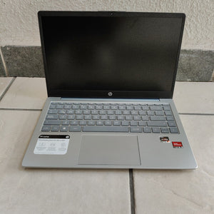 LAPTOP HP 14-EM0017LA (2024) 512 GB SSD 8 GB RAM (SEMINUEVO)