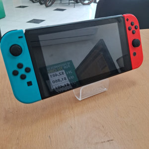 CONSOLA DE VIDEOJUEGO NINTENDO SWITCH 1.1 32 GB (SEMINUEVO)