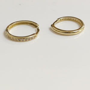 ARETES HUGGIES C CIRCONIA 14K 1.7 GR (NUEVO)