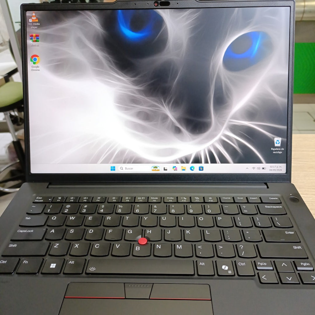 LAPTOP LENOVO THINKPAD P14S GEN 5 (2024) 1 TB SSD 32 GB RAM (SEMINUEVO)