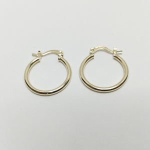 ARETES TEJIDO ARRACADAS LISAS 14K 1.2 GR (NUEVO)