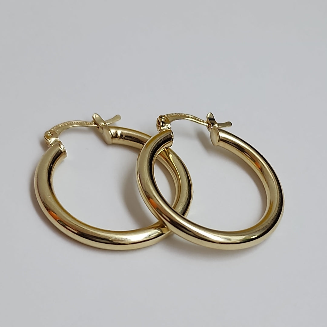 ARETES TEJIDO ARRACADAS LISAS HUECAS 14K 2.2 GR (NUEVO)