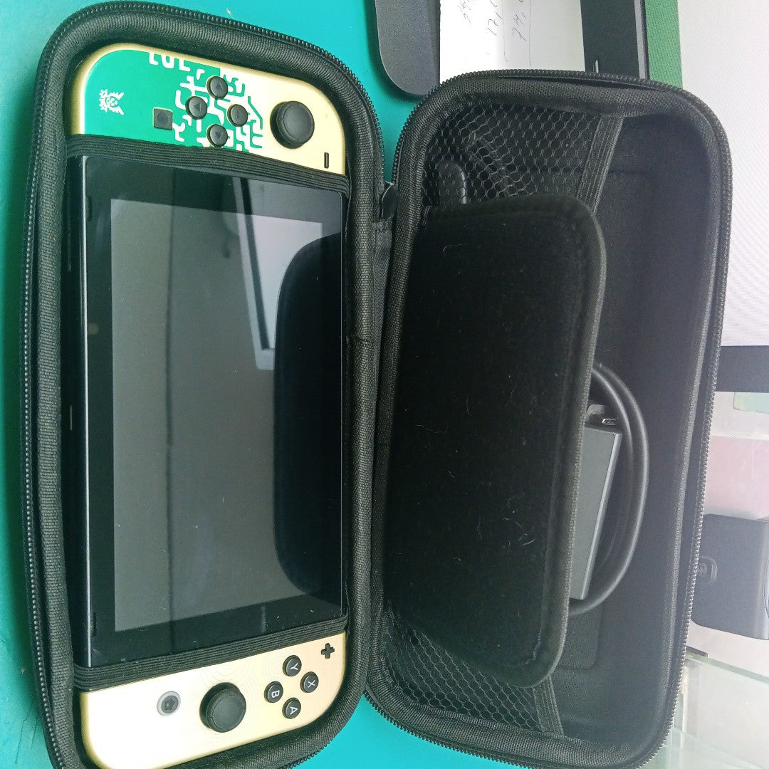 CONSOLA DE VIDEOJUEGO NINTENDO SWITCH 1.1 32 GB (SEMINUEVO)