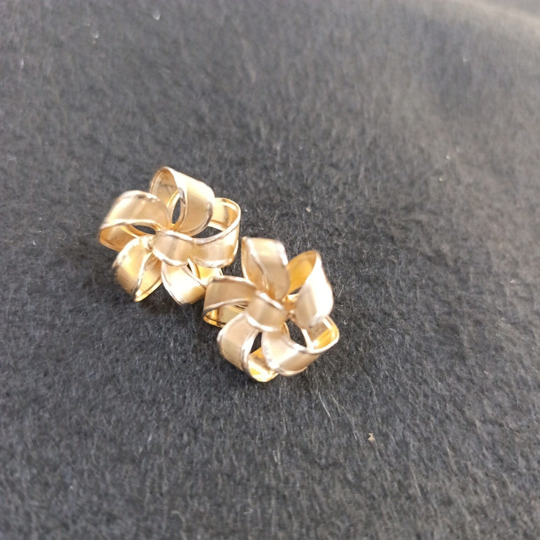 BROQUELES PAR ORO 14 K 4.2 GRMS (SEMINUEVO)