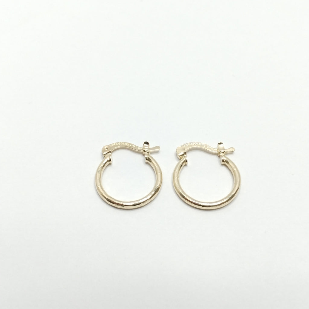 ARETES ARRACADAS ESTRIADAS 14K 1.4 GR (NUEVO)